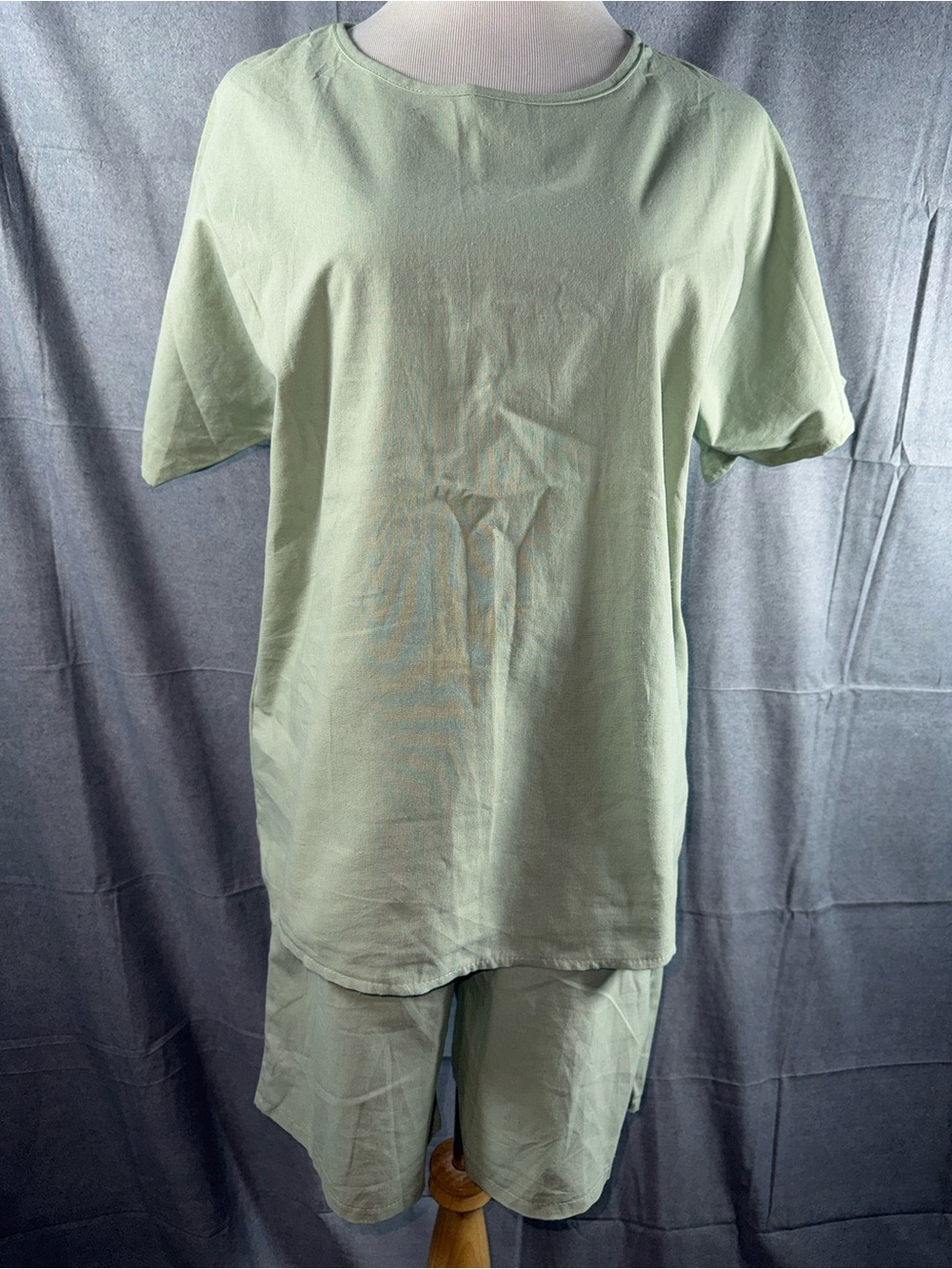 2506-Women's Sage Green Short Sleeve Tee and Short Set